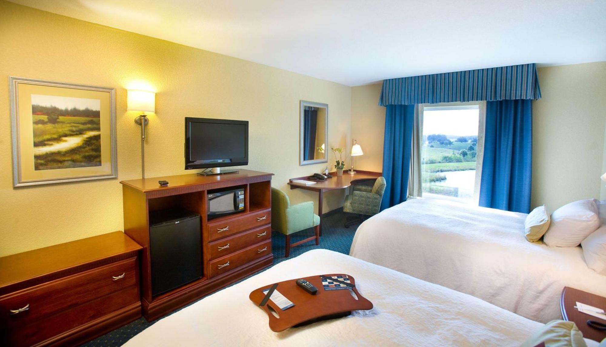 Room with Two Queen Beds - Non-Smoking